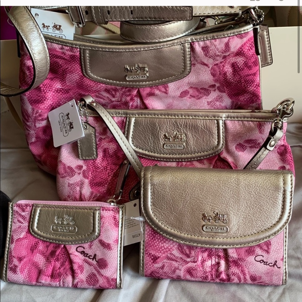 🎉HP🎉 Coach NWT 4pc pink wallet purse crossbody - Picture 11 of 12